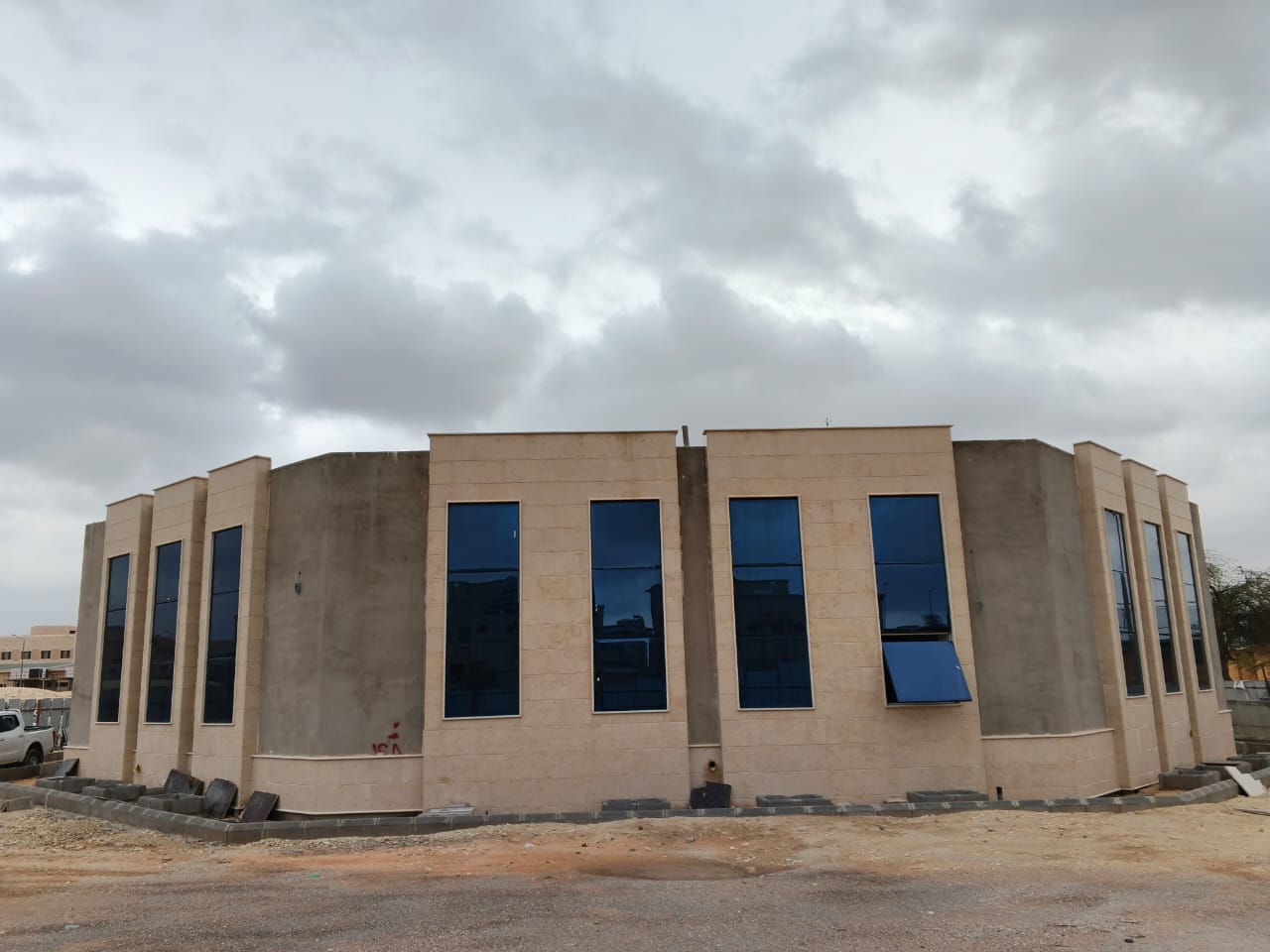 مشروع مركز الكلى تحت اشراف و تنفيذ مثلث البنيان